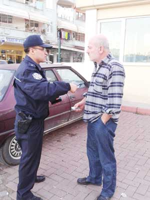 Polis ilanıyla dolandırılmaktan kurtuldu