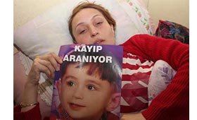 Egehan'ı bulana 100 bin YTL