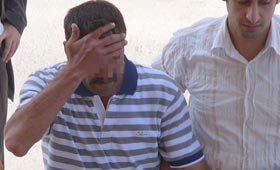 Evinde kenevirle yakalandı