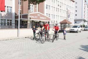 Cumhuriyet Bayramı için pedal çevirdiler