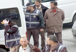 Uyuşturucuya 4 tutuklama