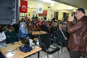 Üniversitelilere 'kalbin fethi güven' konulu eğitim semineri verildi