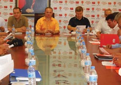 AK Parti'de maraton başladı