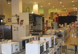 Azella ev donatımında lider