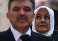 Gül, saldırıları kınadı
