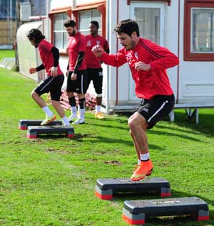 SAMSUNSPOR'DA HAZIRLIK SÜRÜYOR