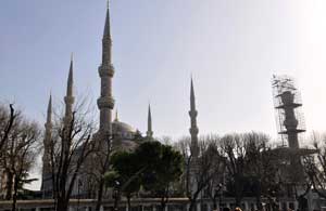 Sultanahmet Camisi'nin bir minaresi kaydı