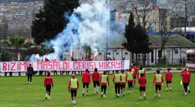 SAMSUNSPOR'A TARAFTAR SÜRPRİZİ