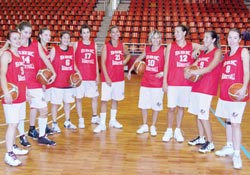 Yabancılar renk katacak