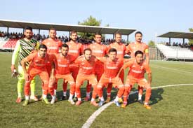 LADİK BELEDİYESPOR'UN BİLEĞİ BÜKÜLMÜYOR