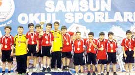 3 SPORCU MİLLİ TAKIMDA