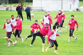 SAMSUNSPOR GALİBİYETE KİLİTLENDİ