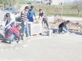 Kilitli Beton Parke Çalışmaları Devam Ediyor