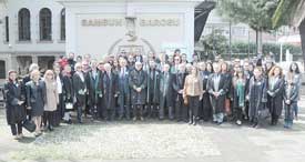 Avukatlara potansiyel suçlu muamelesi yapılamaz