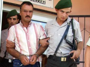 Alkollü sürücü yayalara çarptı