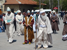 Karaman'da Hz. Mevlana için temsili uğurlama töreni yapıldı
