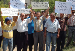 Üretici şeftaliyi yola döktü