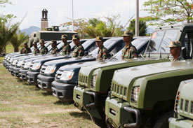 Çin hükümetinden Kamboçya'ya ağır silah yardımı