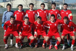 Süperler tokat peşinde