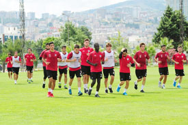 KARTEPE KAMPI ERTELENDİ