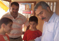 Başarılı öğrencilere saat