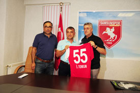 İŞ ADAMI TORUN'DAN SAMSUNSPOR'A 100 BİN TL DESTEK