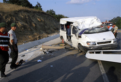 Karayolunda 'lastik' faciası