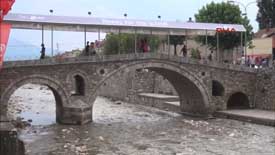 Tarihi Osmanlı Köprüsü Gümrük Kapısı Oldu