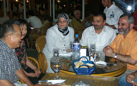 Gözünü çıkarıyordu