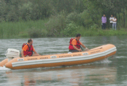 Piknikçiler Irmakta mahsur kaldı