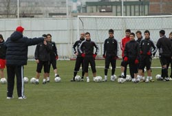 Kaleyi gören vursun