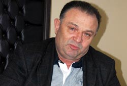 Baykal'a "Demokrat" tepkisi