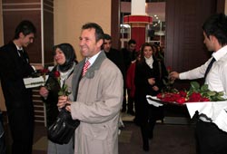 Evlilik sertifikalarını aldılar