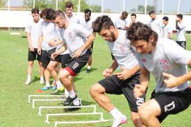 SAMSUNSPOR'DA HAZIRLIKLAR SÜRÜYOR