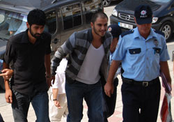 Yakalanan gençler sevk edildi