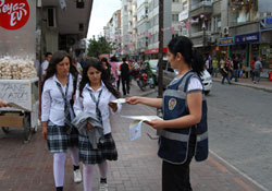 Polis vatandaş elele