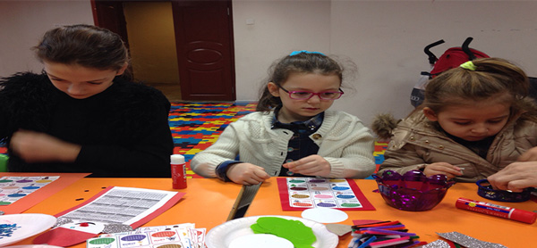 ÇOCUK ATÖLYELERİ SÜRÜYOR...