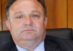 Tek başına iktidarların en kötüsü