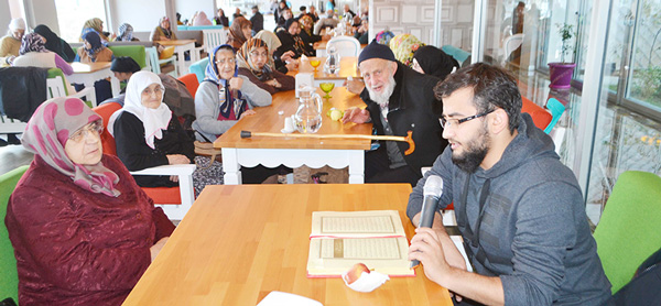 YAŞLILARA HİZMET...