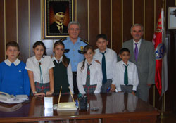 Öğrencilerden emniyete ziyareti