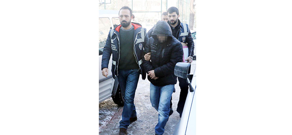 POŞETTEKİ PARMAK İZİ