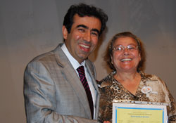 72'lik ninenin okuma azmi