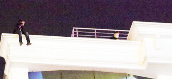 İNTİHARI ENGELLEDİLER