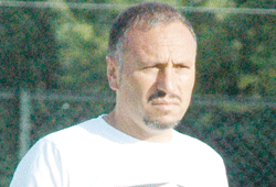 Önümüze bakıyoruz