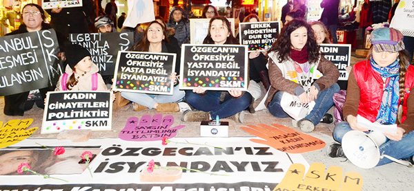 Özgecan İçin Oturma Eylemi