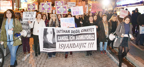 KADINLARDAN İSYAN YÜRÜYÜŞÜ