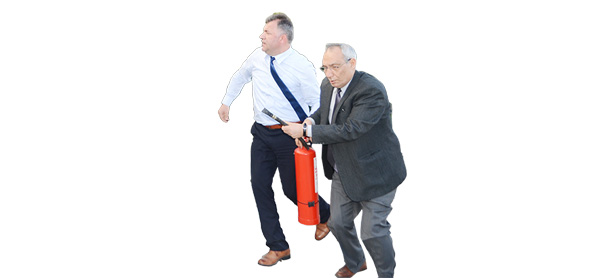 MEMURLAR SÖNDÜRDÜ!