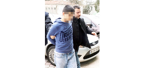 7 YERİNDEN BIÇAKLADI...