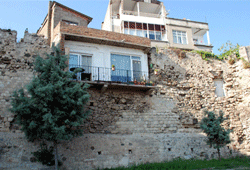 'Kalekondular' yıkılıyor