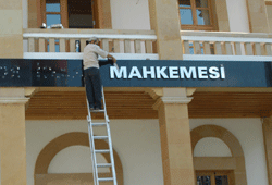 Kurula takılınca söktüler